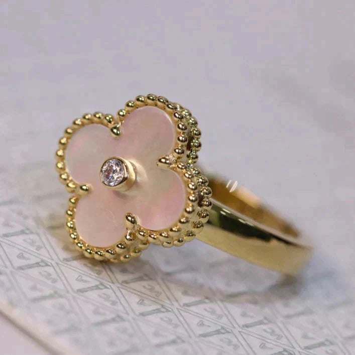 ¡®Loco¡¯CLOVER PINK MOP RING GOLD DIAMOND