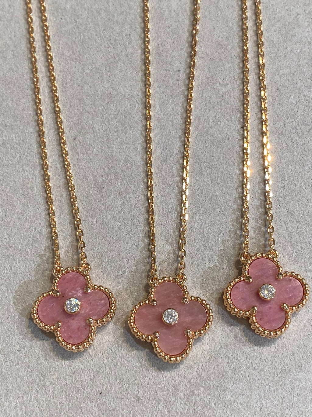 ¡®Loco¡¯CLOVER 15MM DIAMOND RHODONITE NECKLACE
