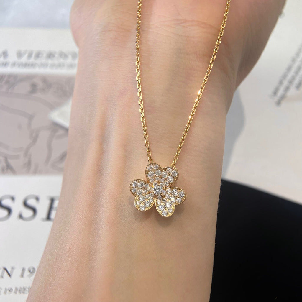 ¡®Loco¡¯FLOWER DIAMOND NECKLACE