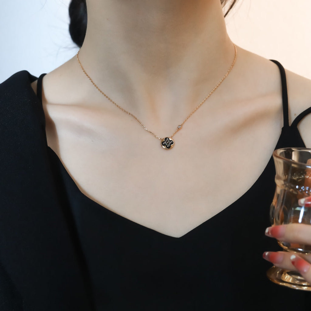¡®Loco¡¯SUN PEDANT PINK GOLD 1 DIAMOND NECKLACE