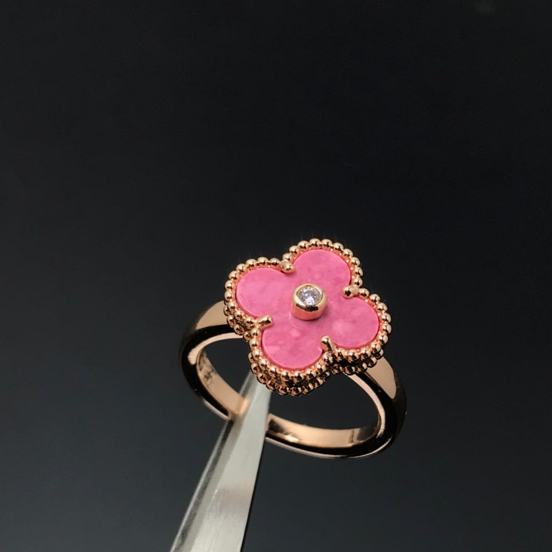 ¡®Loco¡¯CLOVER RHODONITE ROSE GOLD RING