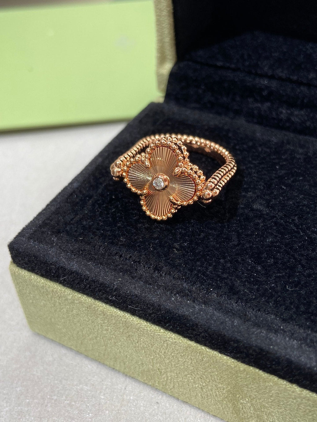 ¡®Loco¡¯CLOVER RIVERSIBLE ROSE GOLD RING