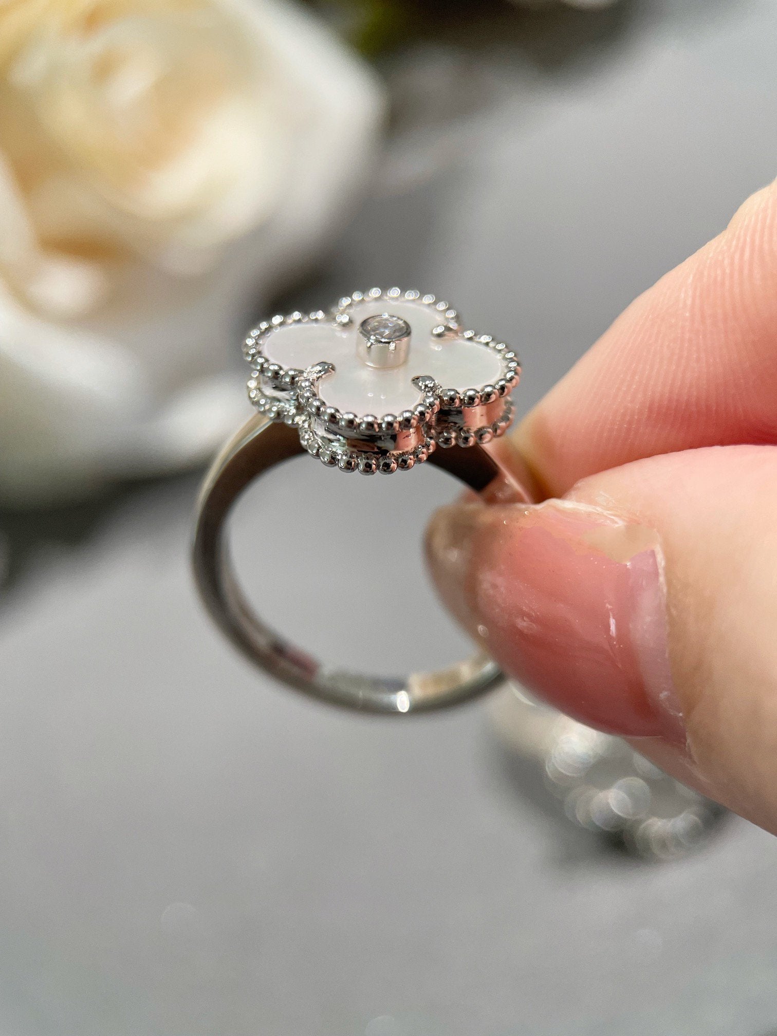 ¡®Loco¡¯CLOVER SILVER MOP DIAMOND RING