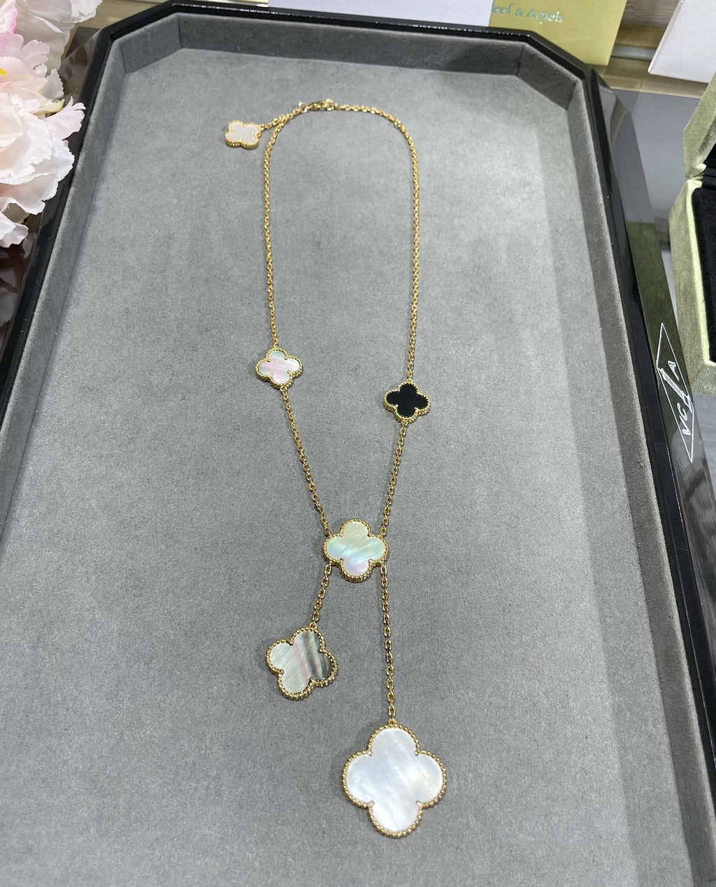¡®Loco¡¯CLOVER 6 MOTIF MOP ONYX GOLD NECKLACE