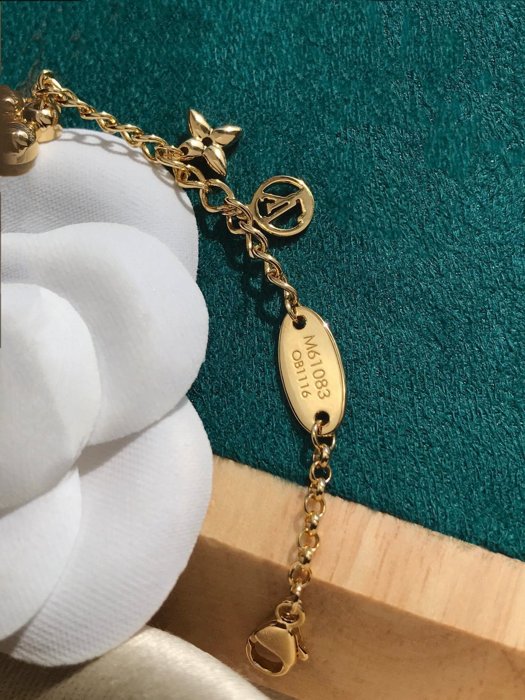 ¡®Loco¡¯BLOOMING PINK GOLD MOP BRACELET
