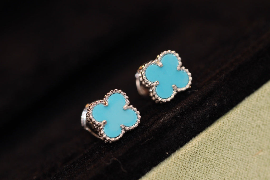 ¡®Loco¡¯CLOVER MINI TURQUOISE SILVER STUD EARRINGS