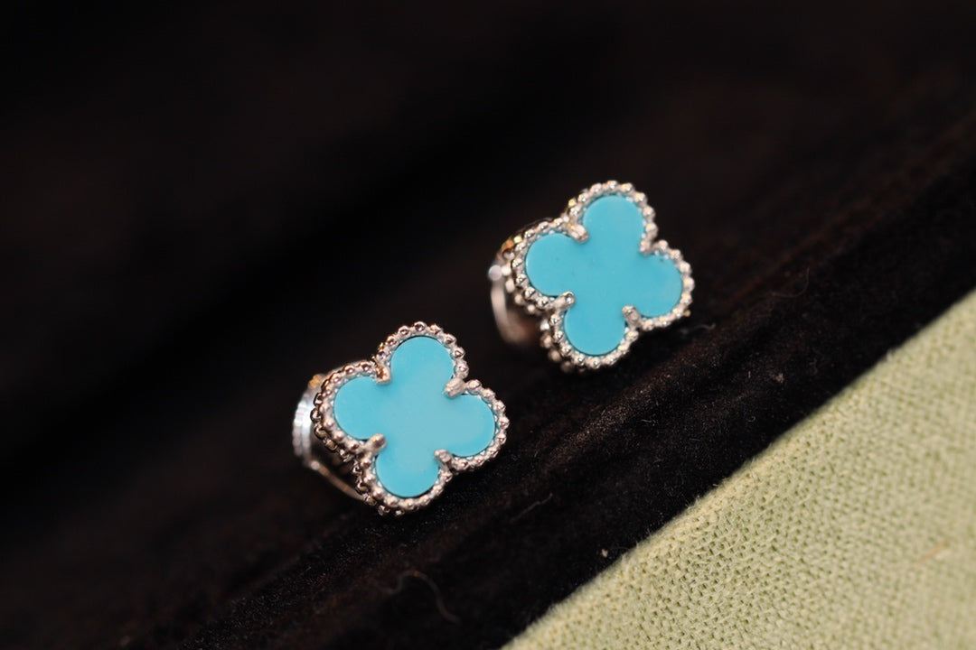 ¡®Loco¡¯CLOVER MINI TURQUOISE SILVER STUD EARRINGS