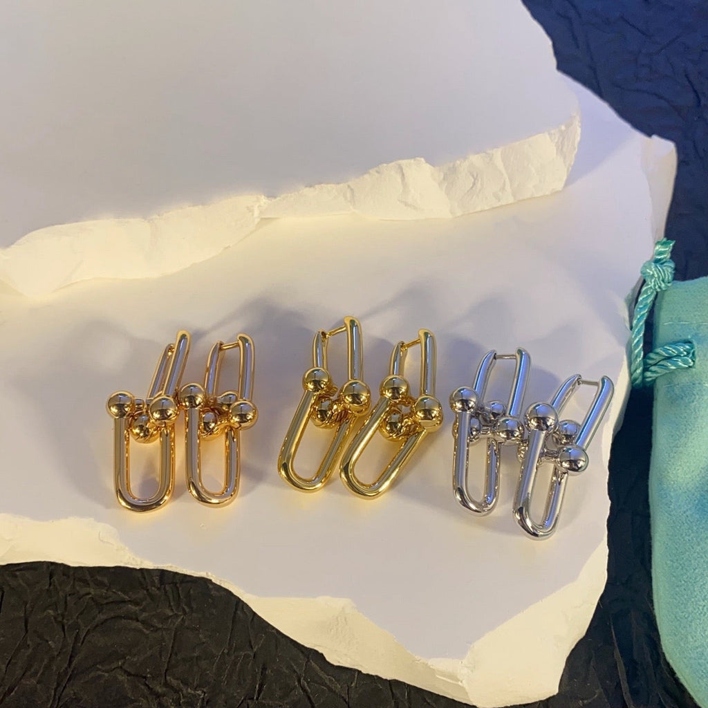 [Loco ] TF U-shaped earrings