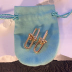 [Loco ] TF U-shaped earrings