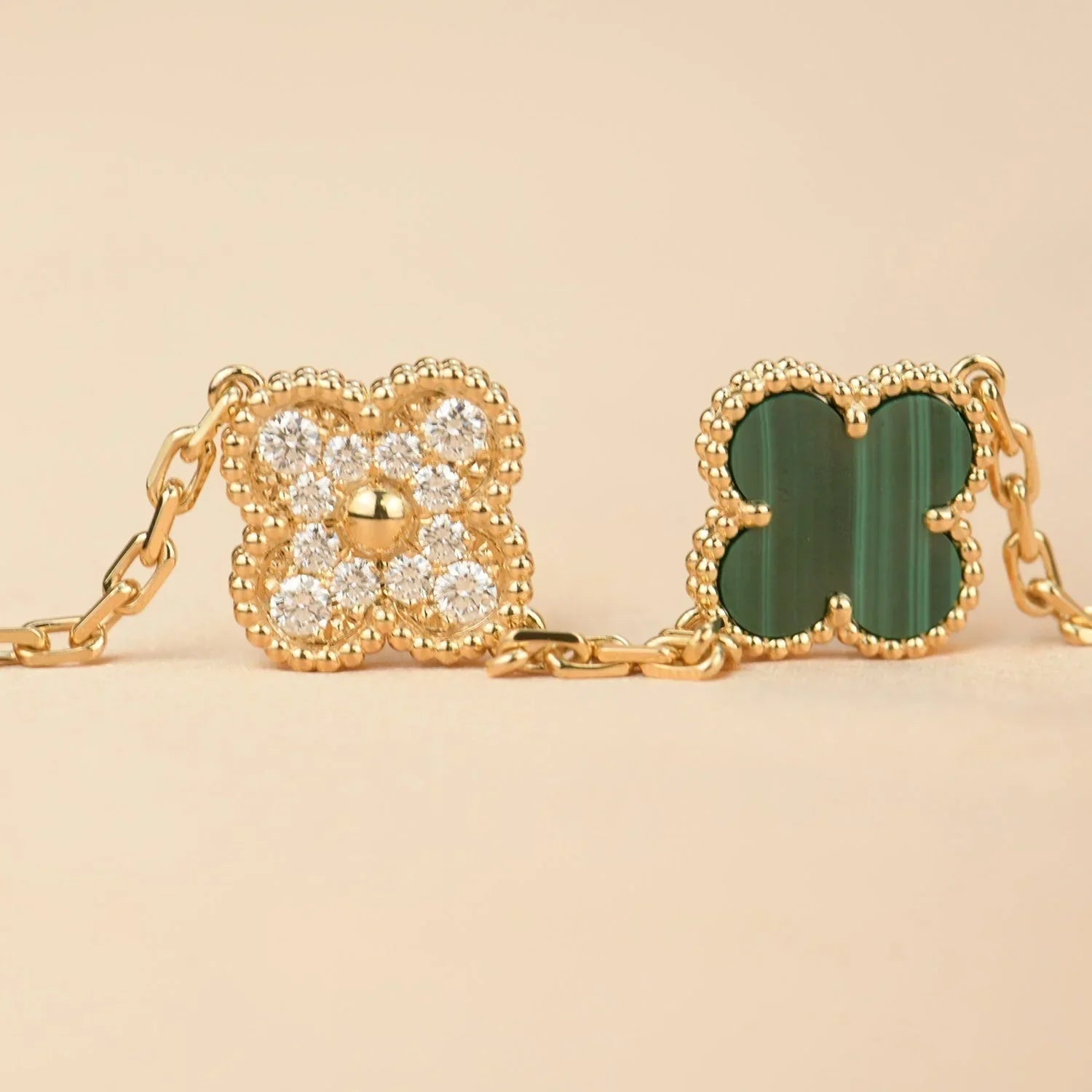 [Loco]New  CLOVER 5 MOTIF MALACHITE BRACELET COLLECTION