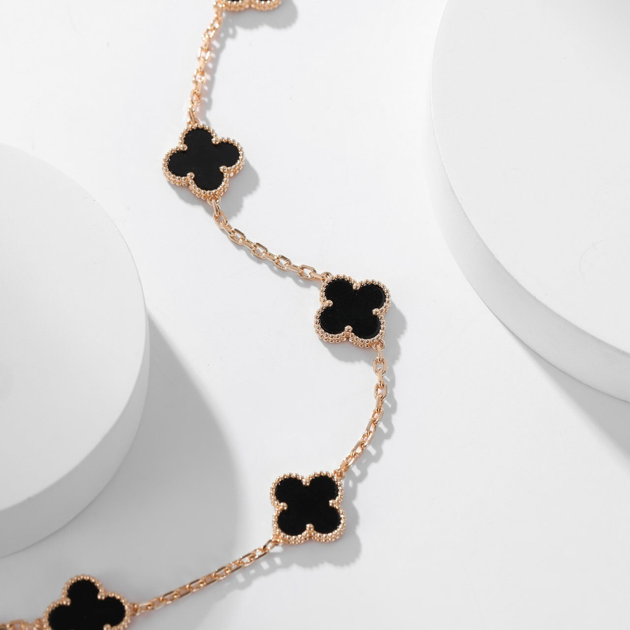¡®Loco¡¯CLOVER 10 MOTIFS ONYX NECKLACE