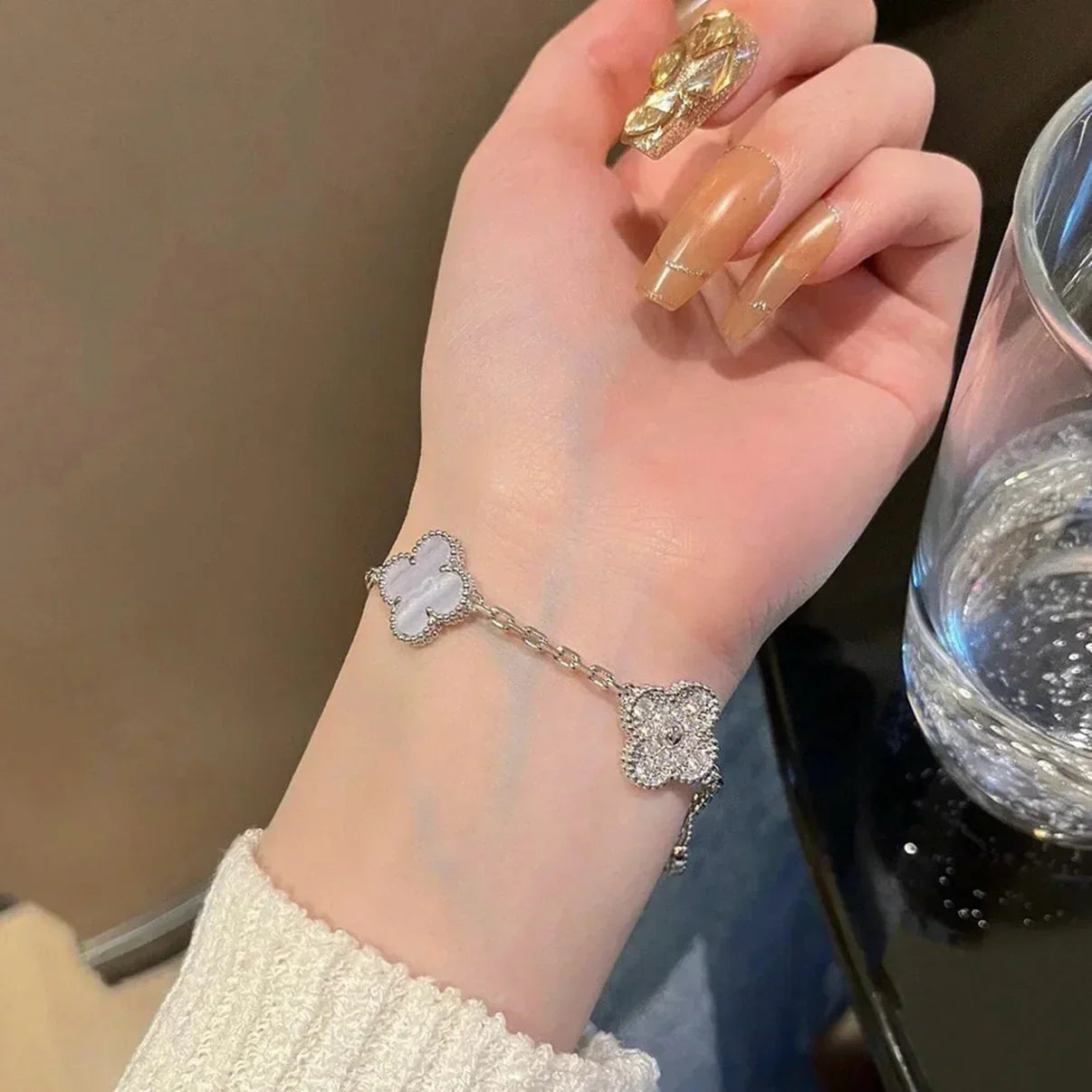 [Loco]New  CLOVER 5 MOTIF PURPLE CHALCEDONY BRACELET COLLECTION