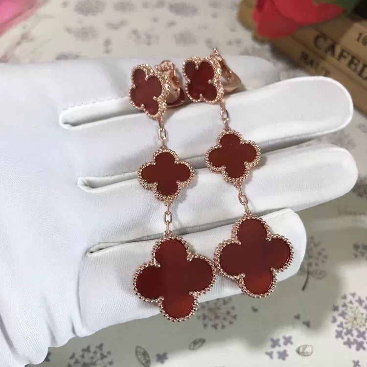 ¡®Loco¡¯CLOVER 3 MOTIF CARNELIAN DROP EARRINGS