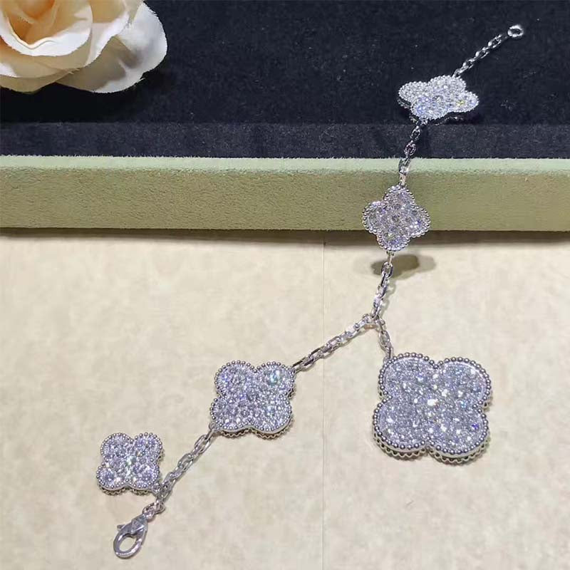 ¡®Loco¡¯CLOVER 6 MOTIFS SILVER DIAMOND BRACELET