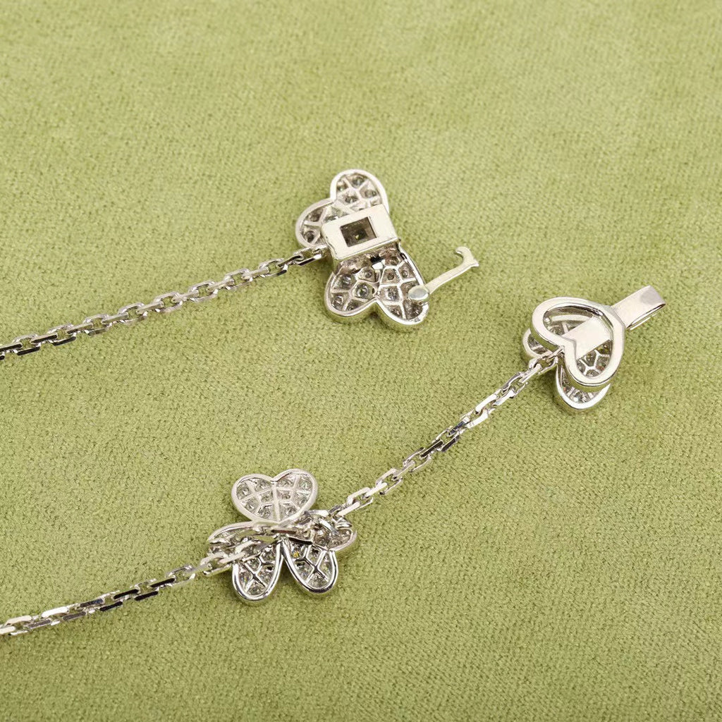 ¡®Loco¡¯FRIVOLE SILVER 9 FLOWERS NECKLACE