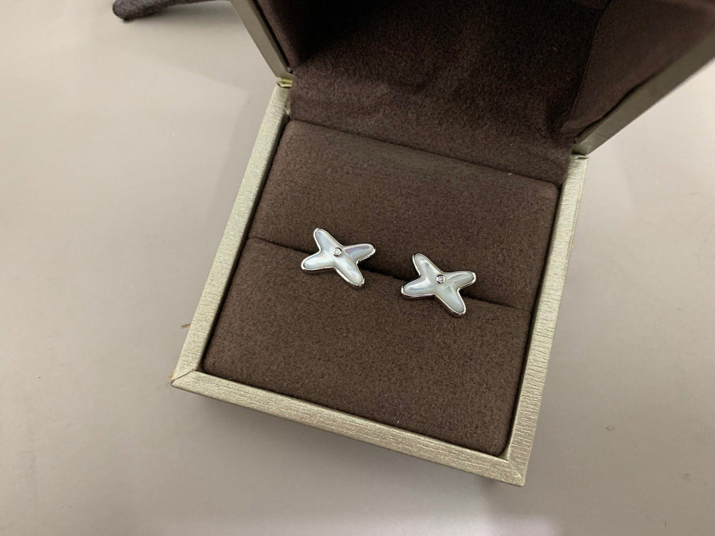 ¡®Loco¡¯JEUX DE WHITE MOP SILVER DIAMOND EARRINGS