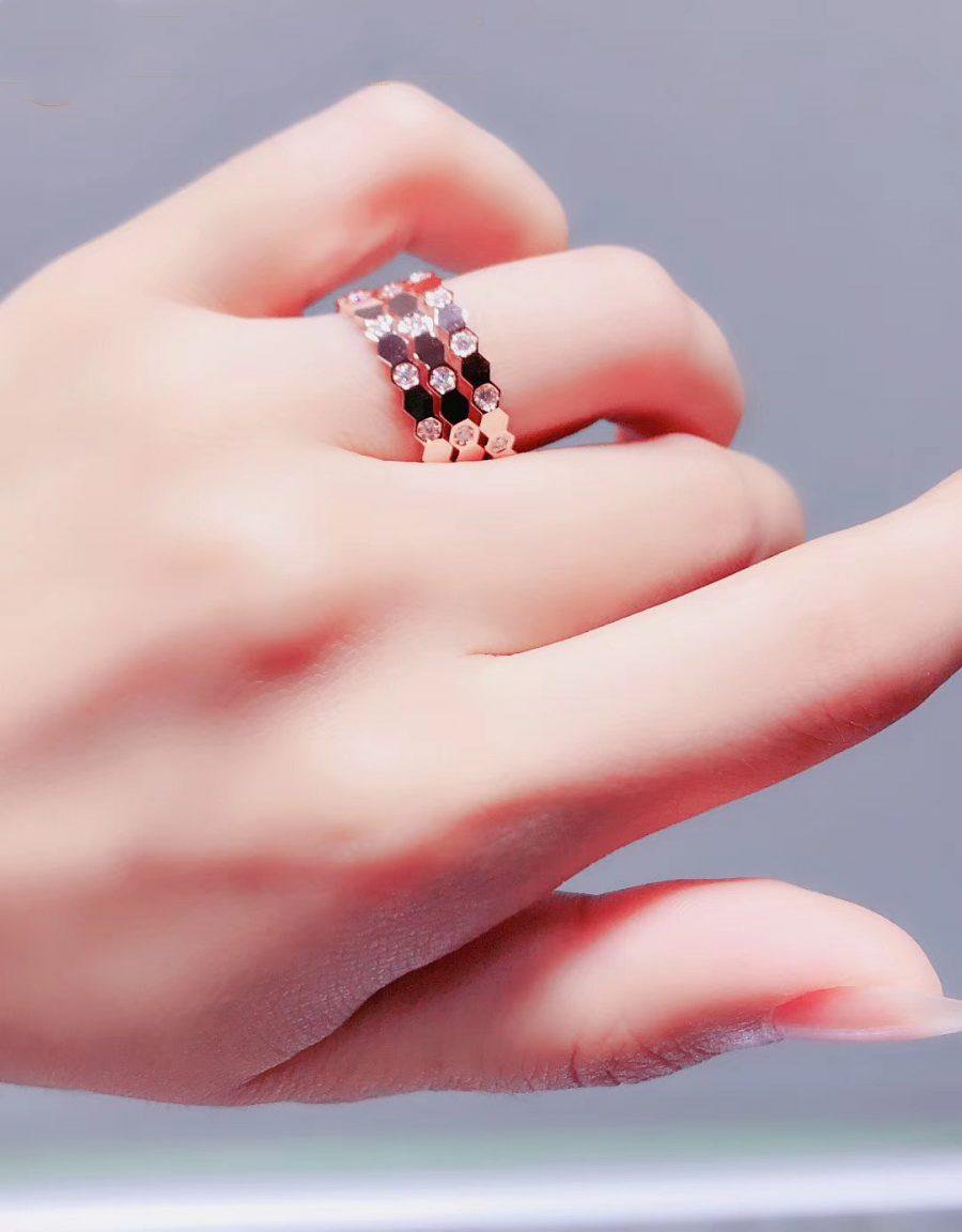 ¡®Loco¡¯BEE LOVE RING PINK GOLD DIAMOND