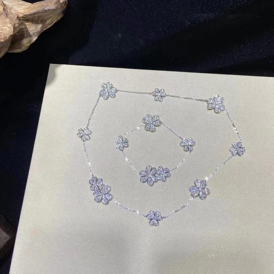 ¡®Loco¡¯FRIVOLE SILVER 5 FLOWERS BRACELET