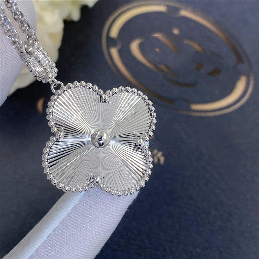 ¡®Loco¡¯CLOVER 25MM SILVER BIG CLOVER NECKLACE