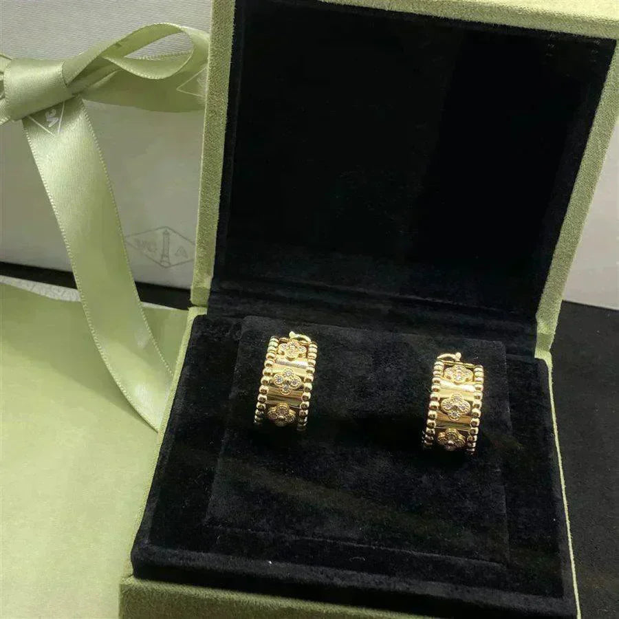 ¡®Loco¡¯PERLEE DIAMOND EARRINGS