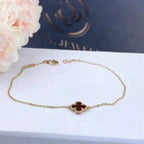 ¡®Loco¡¯CLOVER  CARNELIAN SINGLE FLOWER BRACELET
