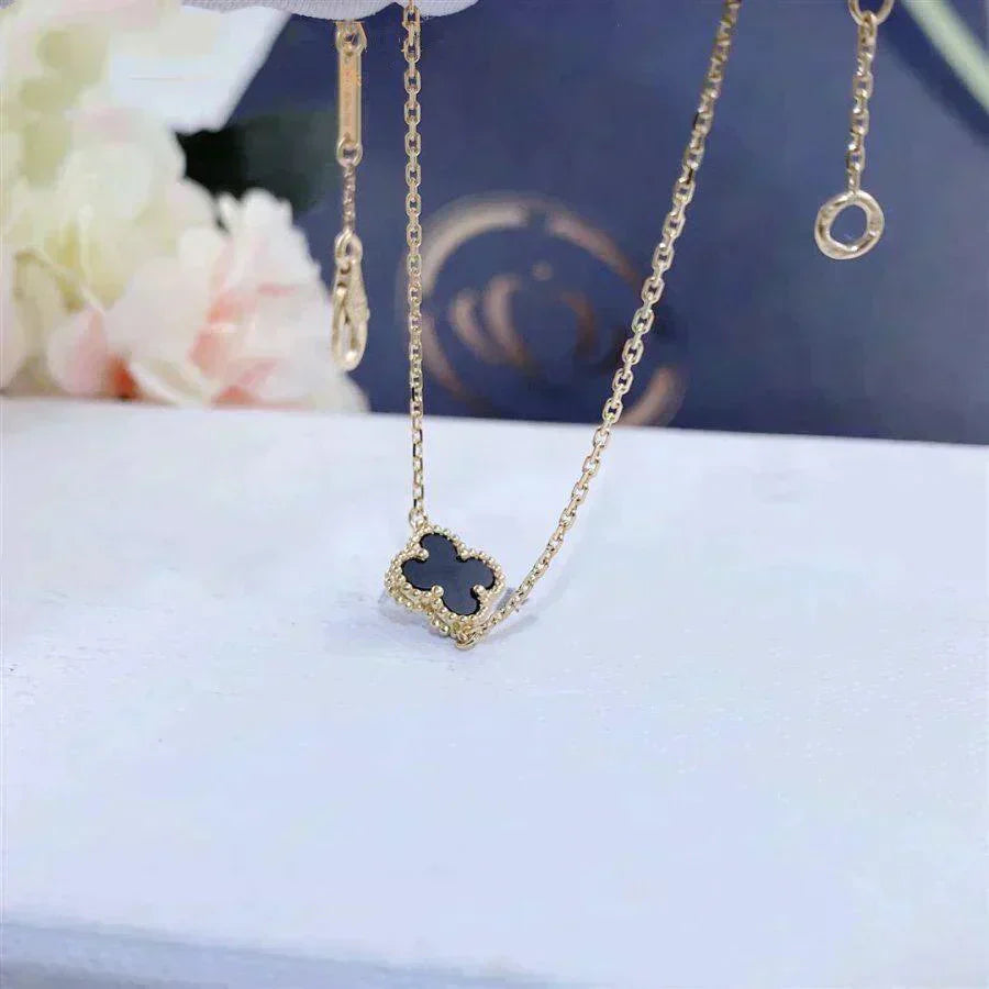 ¡®Loco¡¯CLOVER ONYX SINGLE FLOWER BRACELET