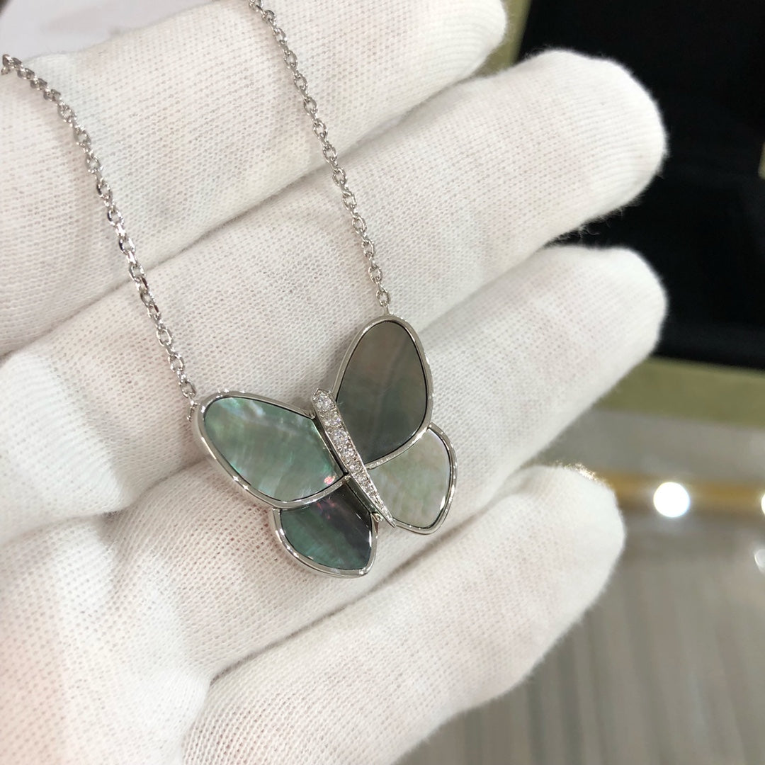 ¡®Loco¡¯LARGE BUTTERFLY SILVER PENDANT DIAMOND NECKLACE