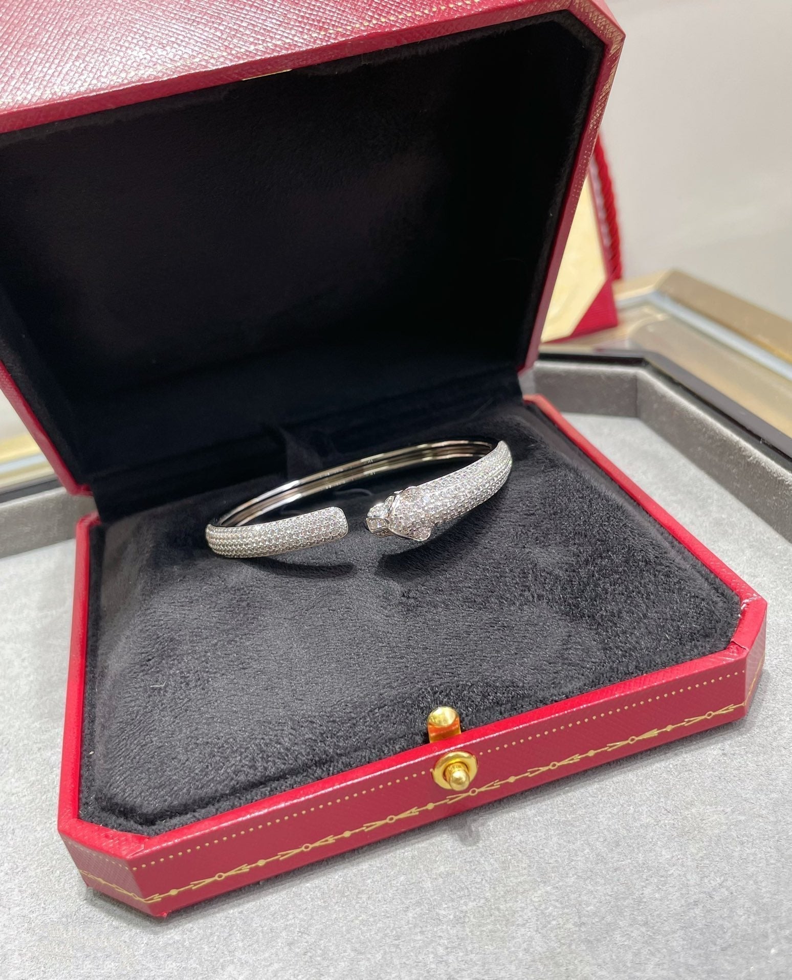 ¡®Loco¡¯PANTHERE FULL DIAMOND OPEN BRACELET