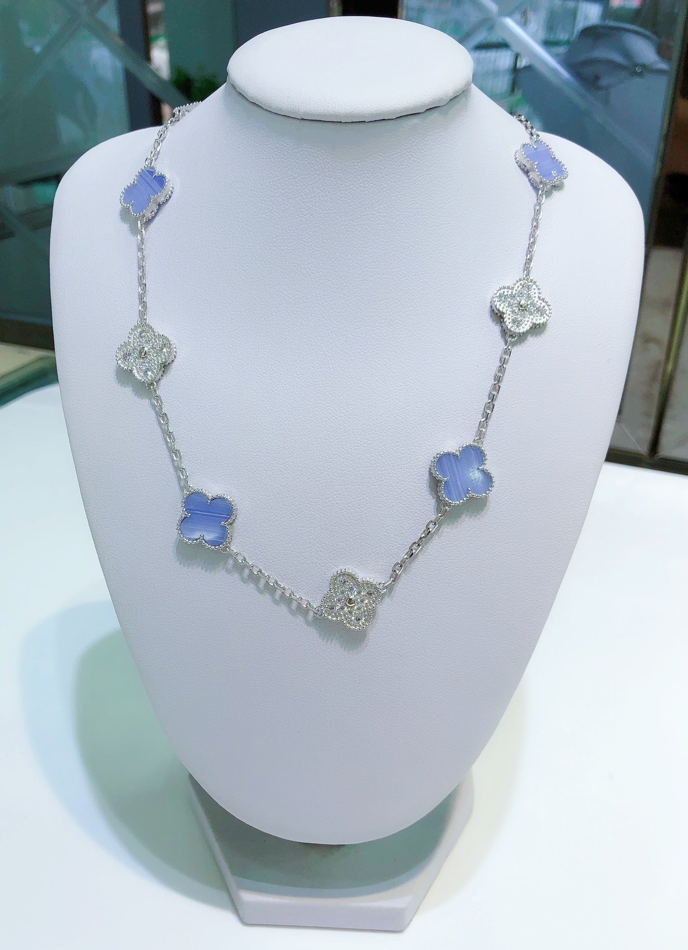 ¡®Loco¡¯CLOVER 10 MOTIFS CHALCEDONY DIAMONDS SILVER NECKLACE