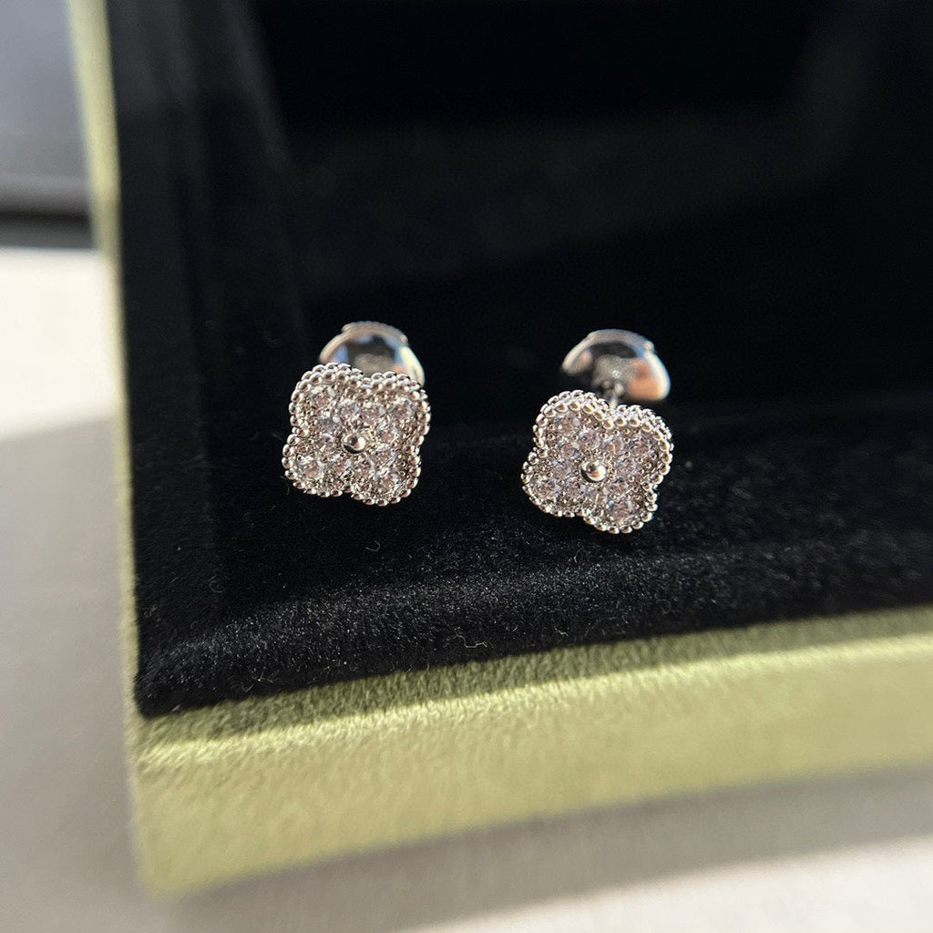 ¡®Loco¡¯CLOVER MINI DIAMOND STUD EARRINGS